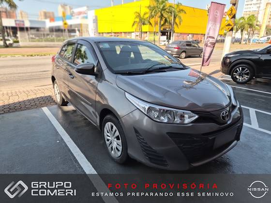 TOYOTA YARIS 1.3 16V FLEX XL LIVE MULTIDRIVE TOYOTA YARIS 1.3 16V FLEX XL LIVE MULTIDRIVE